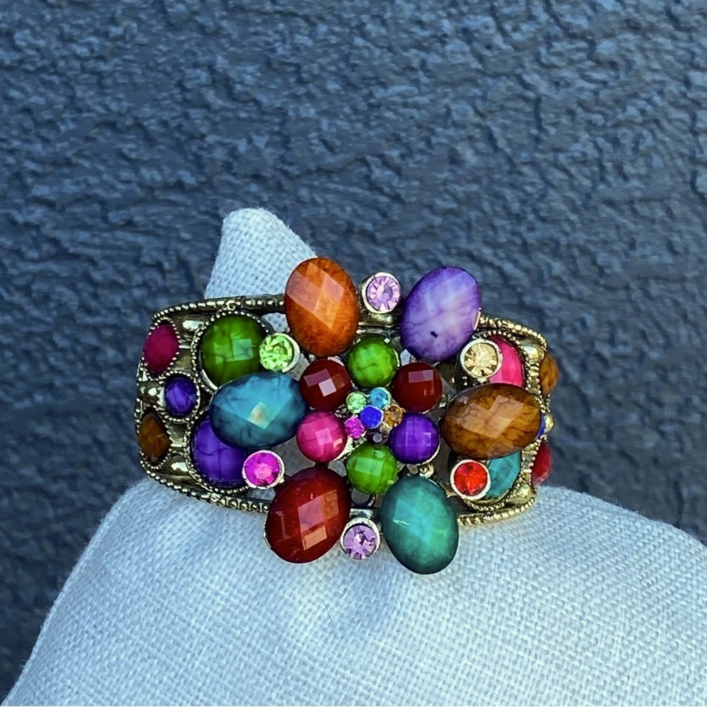 Bracelet Multicolored Beads and Crystals On Bronze Toned Metal
